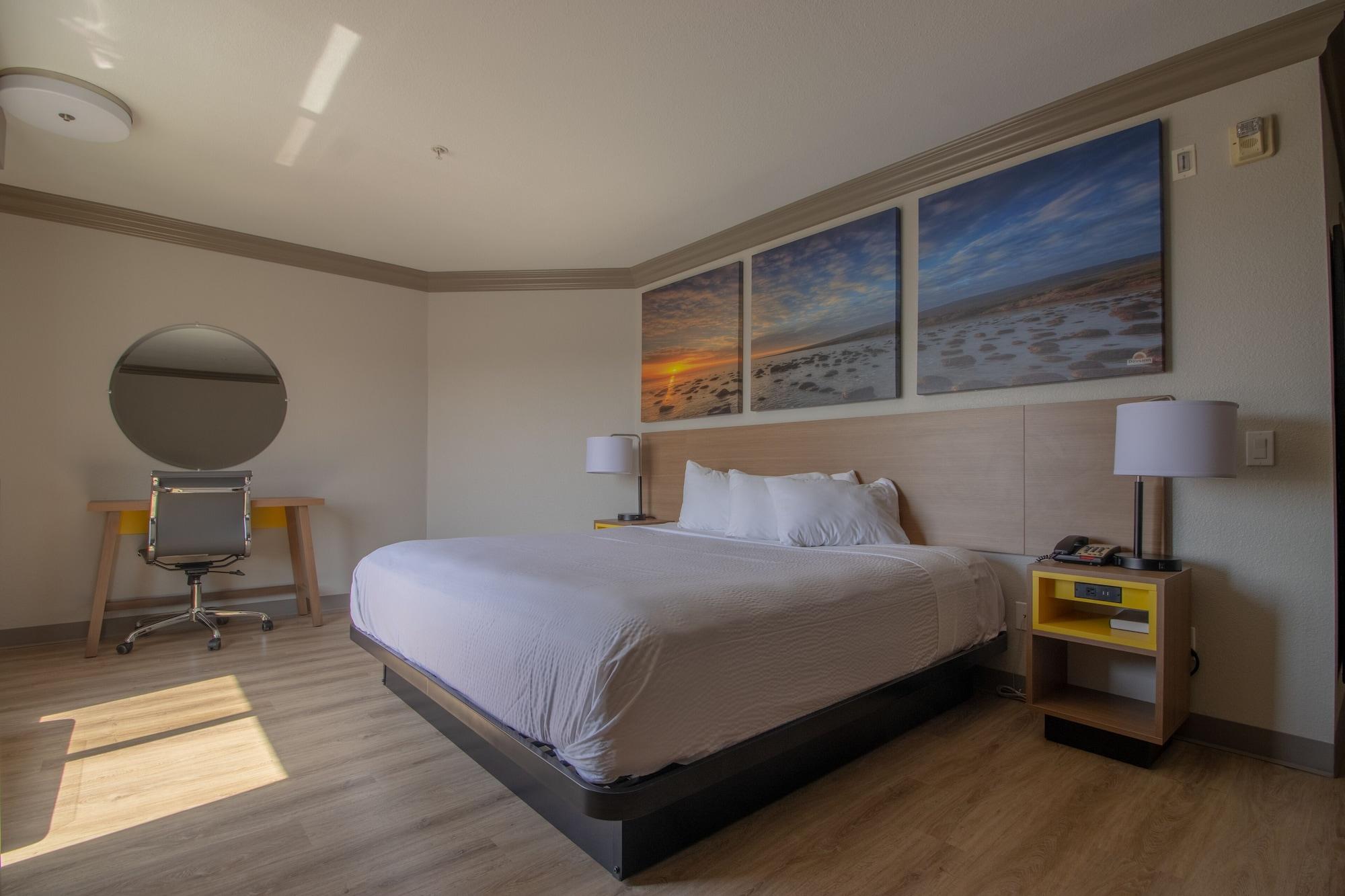 Days Inn By Wyndham Carlsbad Buitenkant foto